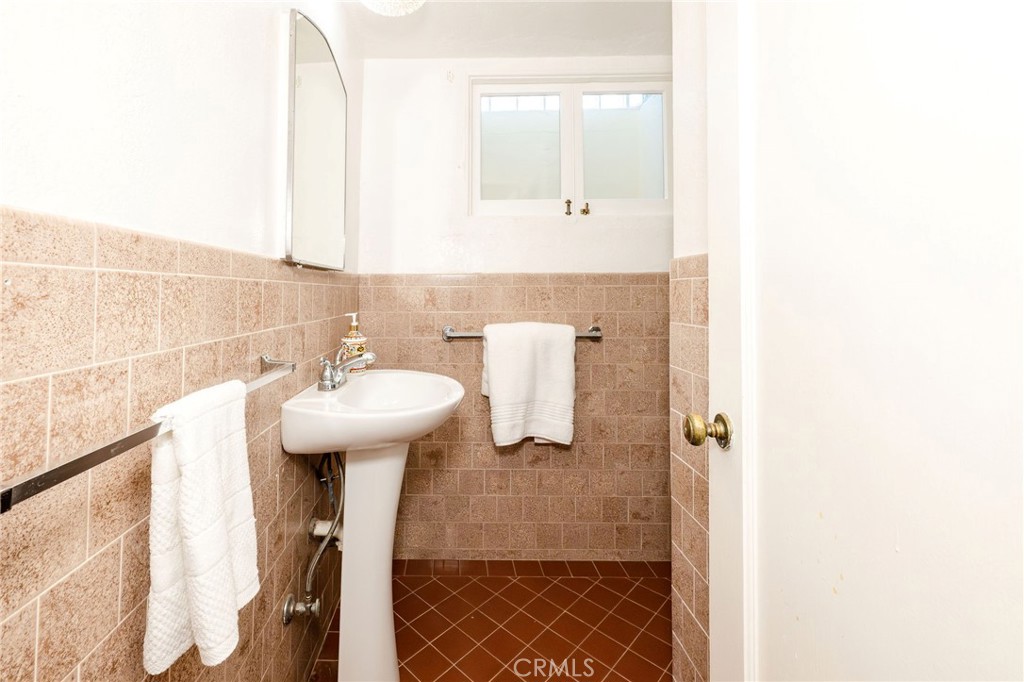 929 3rd Street Orland, CA 95963 - Photo 36 of 61 Primary Bathroom