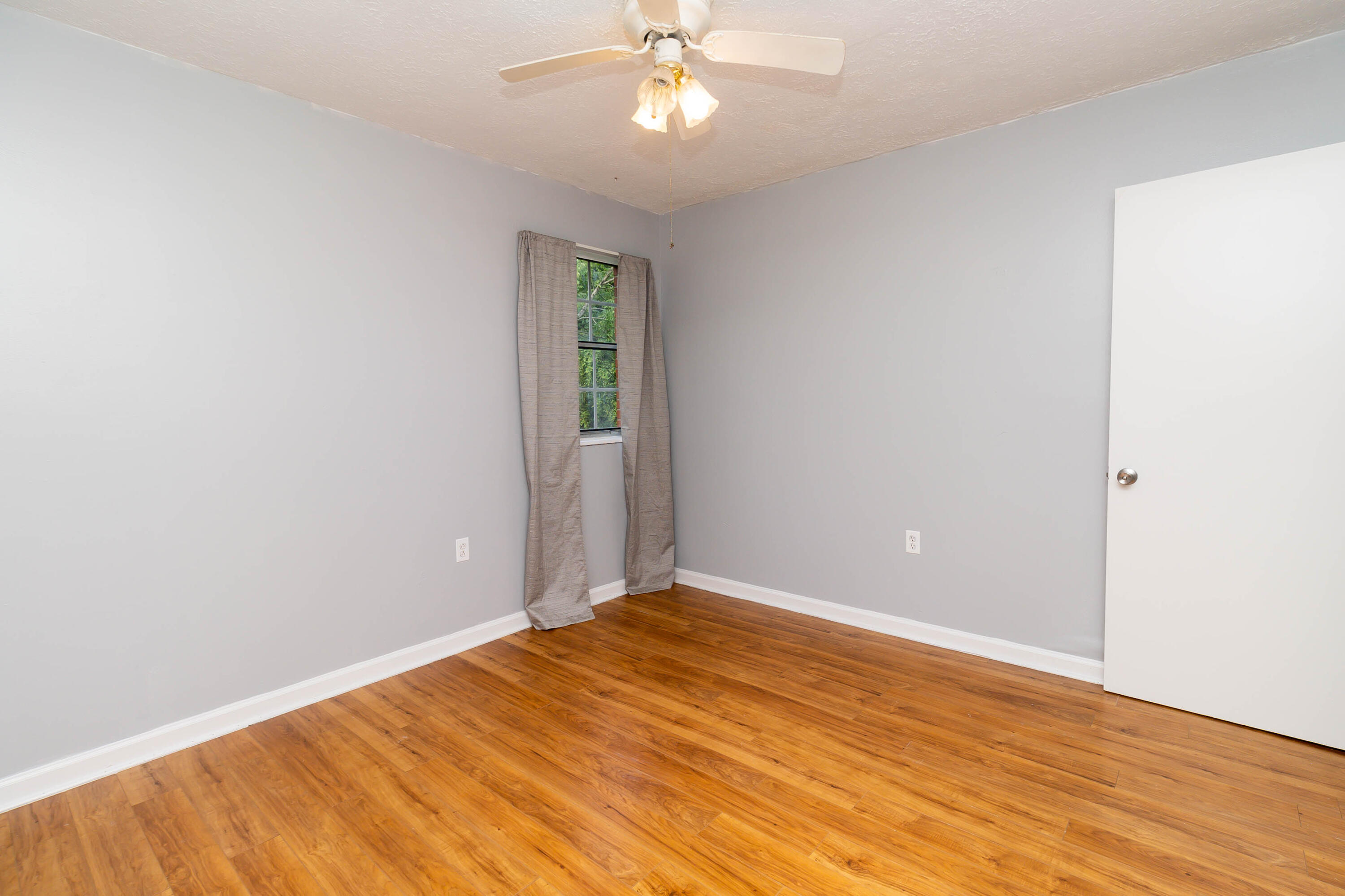 2465 Tarr Ridge Road Frenchburg, KY 40322 - Photo 15 of 28 FO7A9288krp