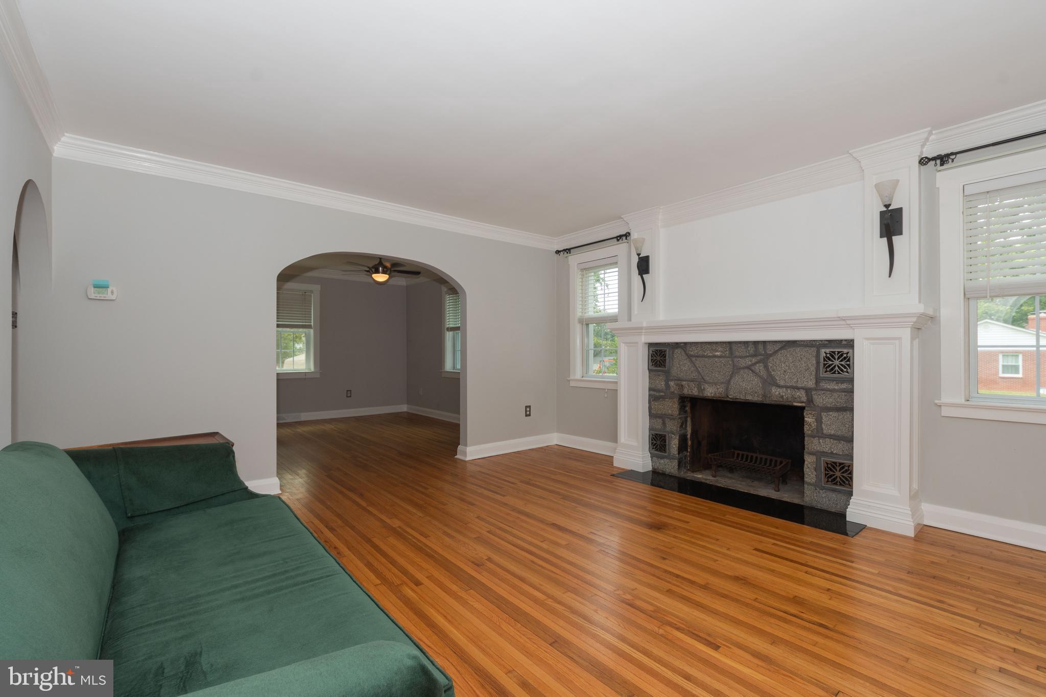 2311 Philadelphia Road Edgewood, MD 21040 - Photo 20 of 61 Living Room