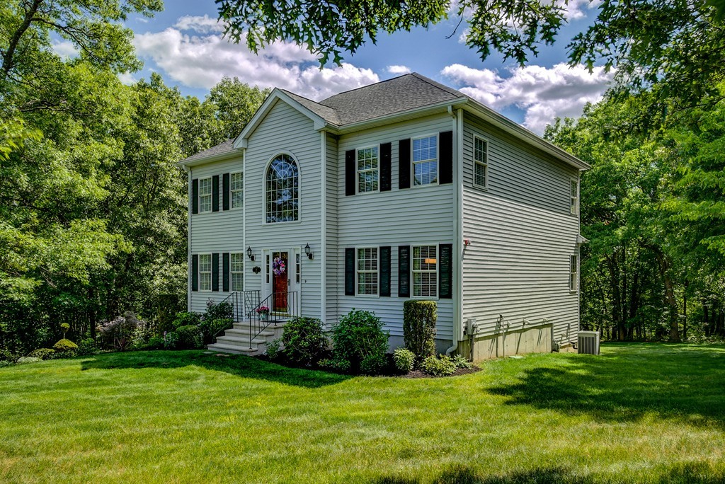 26 Scotland Heights Road Haverhill, MA 01832 - Photo 2 of 30 Gallery Image 2
