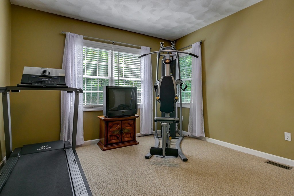26 Scotland Heights Road Haverhill, MA 01832 - Photo 29 of 30 Gallery Image 29