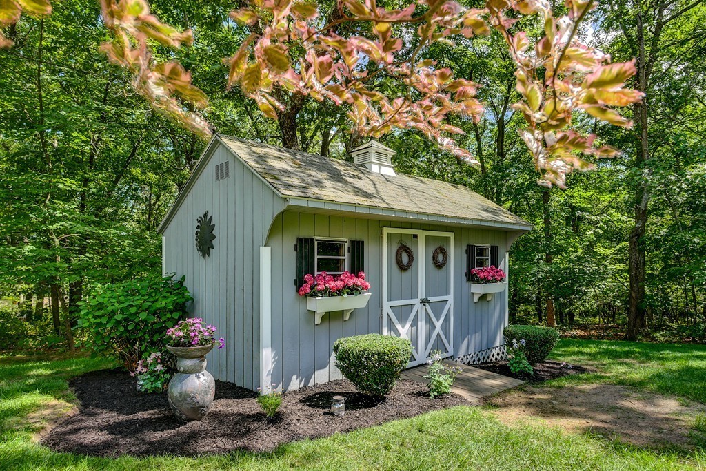 26 Scotland Heights Road Haverhill, MA 01832 - Photo 9 of 30 Gallery Image 9