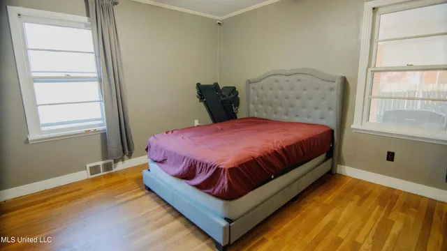 $214,000 | 105 Park Street, Batesville, MS 38606