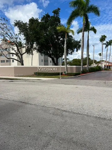 $2,200 | 6045 Northwest 186th Street, Unit 102, Hialeah, FL 33015