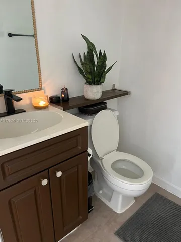 $2,200 | 6045 Northwest 186th Street, Unit 102, Hialeah, FL 33015