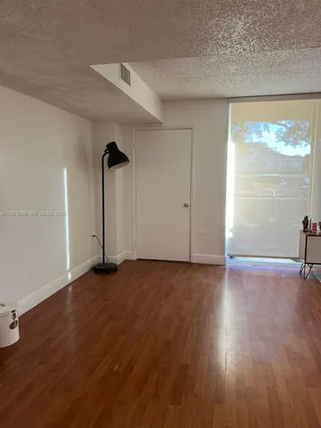 $2,200 | 6045 Northwest 186th Street, Unit 102, Hialeah, FL 33015