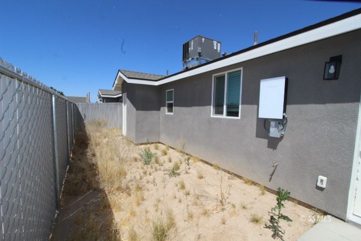 915 West Dolphin Avenue Ridgecrest, CA 93555 - Photo 19 of 19