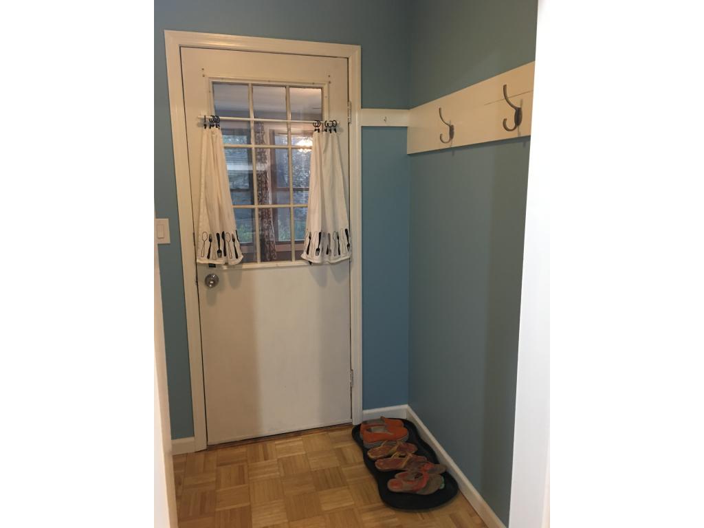 4 Margate Road Nashua, NH 03062 - Photo 6 of 28 Gallery Image 6