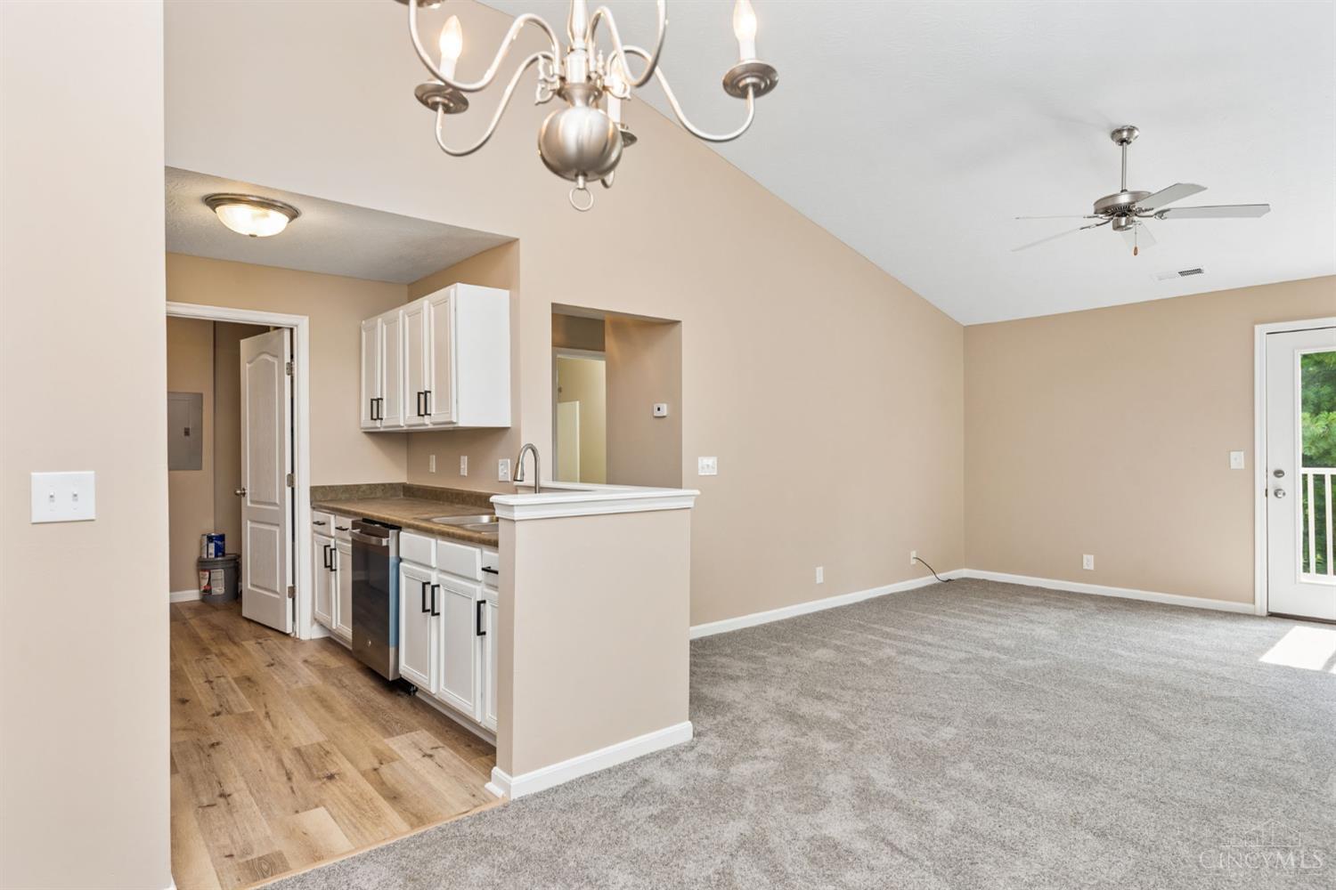 3414 North Bend Road, Unit 8 Cincinnati, OH 45247 - Photo 14 of 36