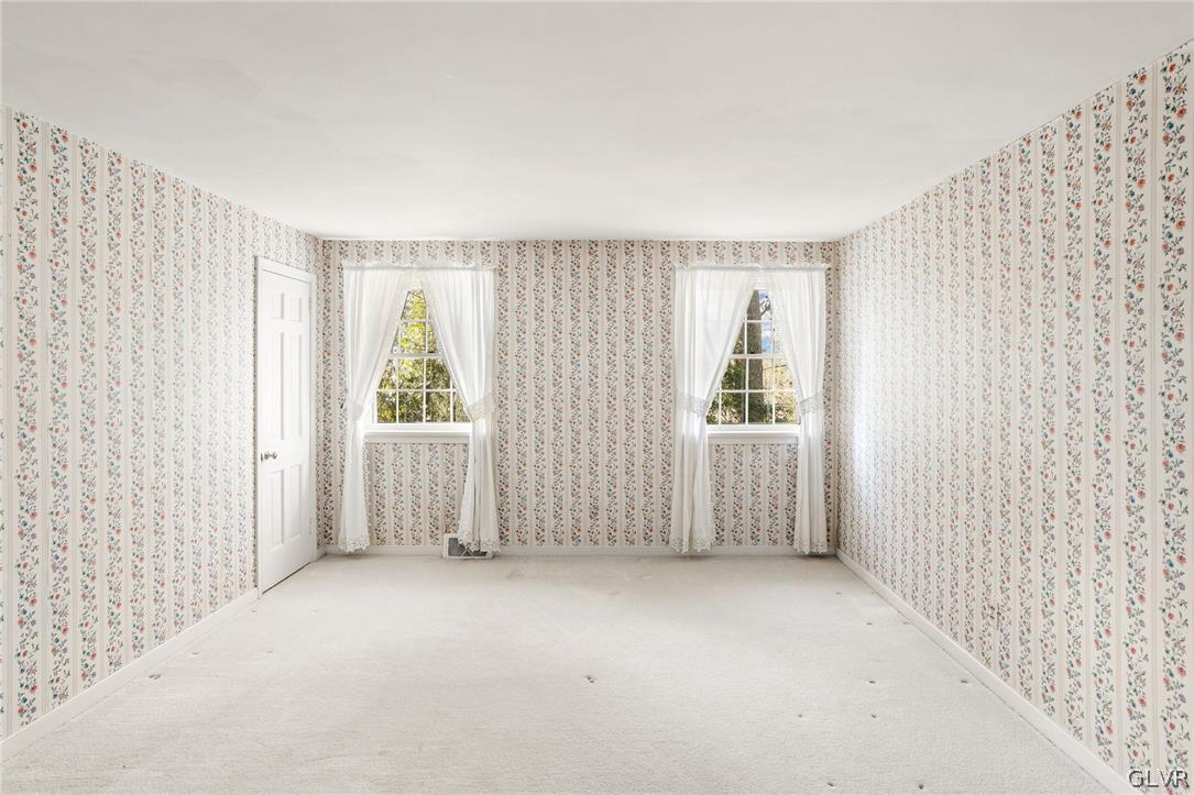 175 Beaumont Road Devon, PA 19333 - Photo 34 of 49 an empty room with windows