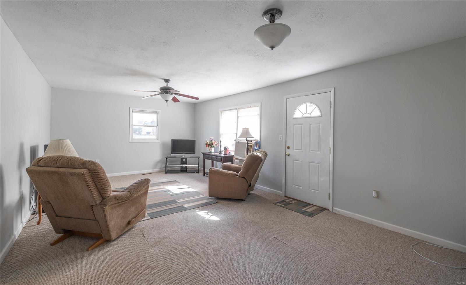 243 Geske Hollow Road Hardin, IL 62047 - Photo 8 of 20 Gallery Image 8