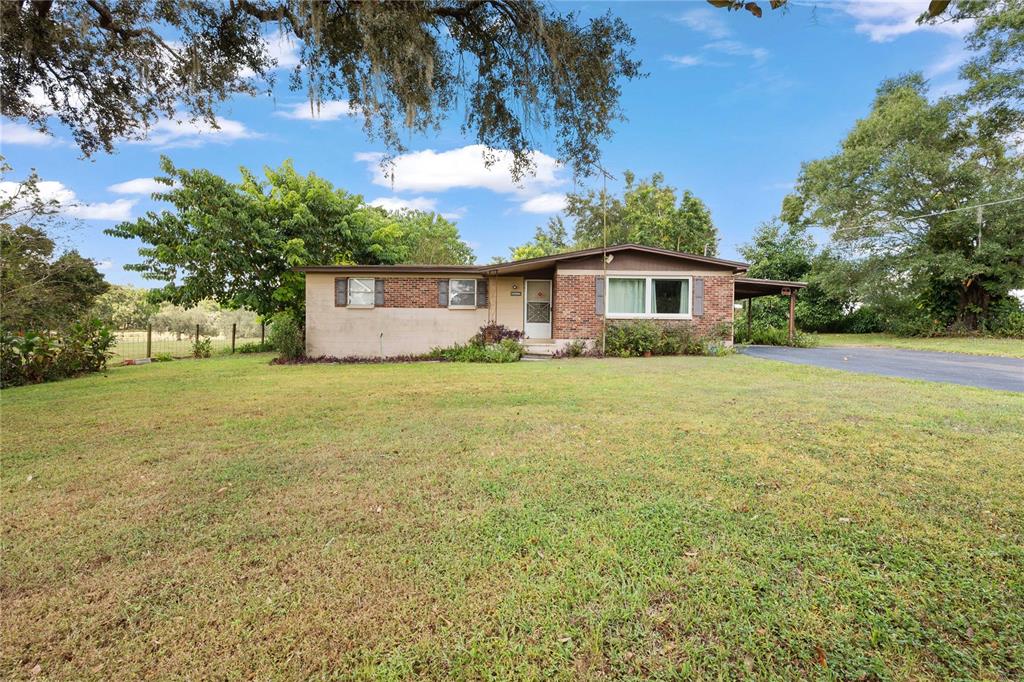 36635 Roberts Road Dade City, FL 33525 - Photo 2 of 23 Gallery Image 2