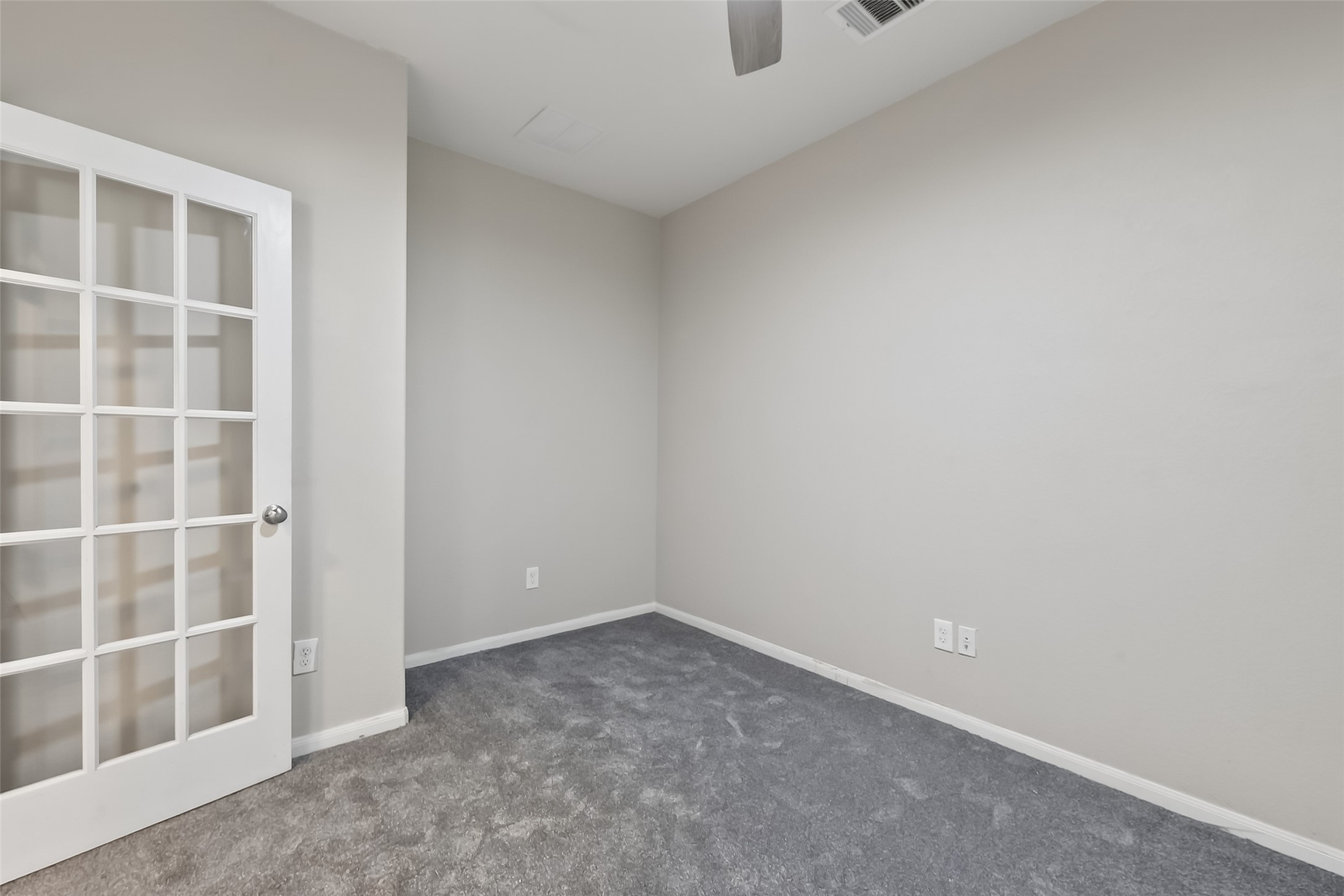 9151 Monarch Field Lane Cypress, TX 77433 - Photo 13 of 48 an empty room with a window