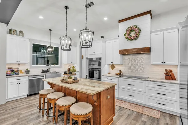 $785,000 | 919 Watercrest Road, West Union, SC 29696