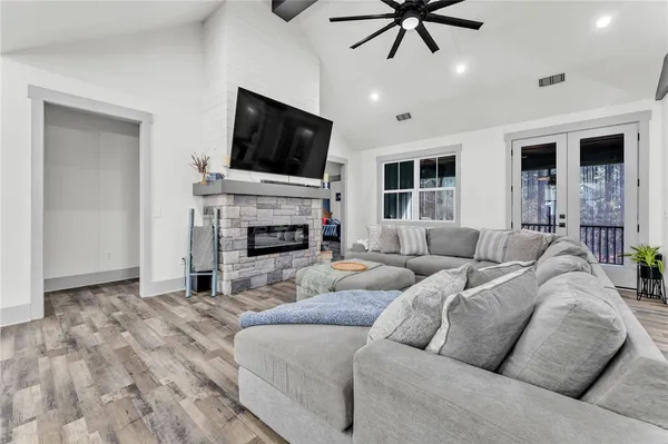 $785,000 | 919 Watercrest Road, West Union, SC 29696