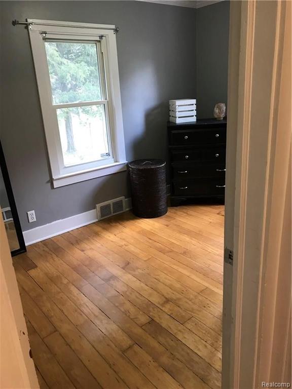 2202 Grove Park Road Fenton, MI 48430 - Photo 4 of 20