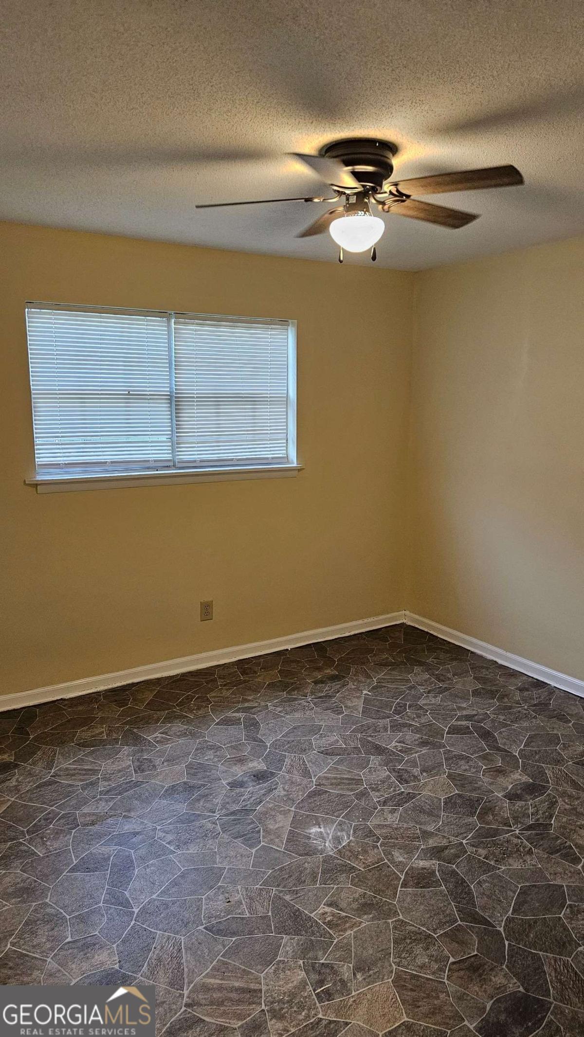 412 Vienna Circle Fort Valley, GA 31030 - Photo 12 of 18