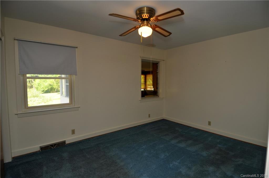 2315 McLean Road Charlotte, NC 28213 - Photo 15 of 36 Gallery Image 15