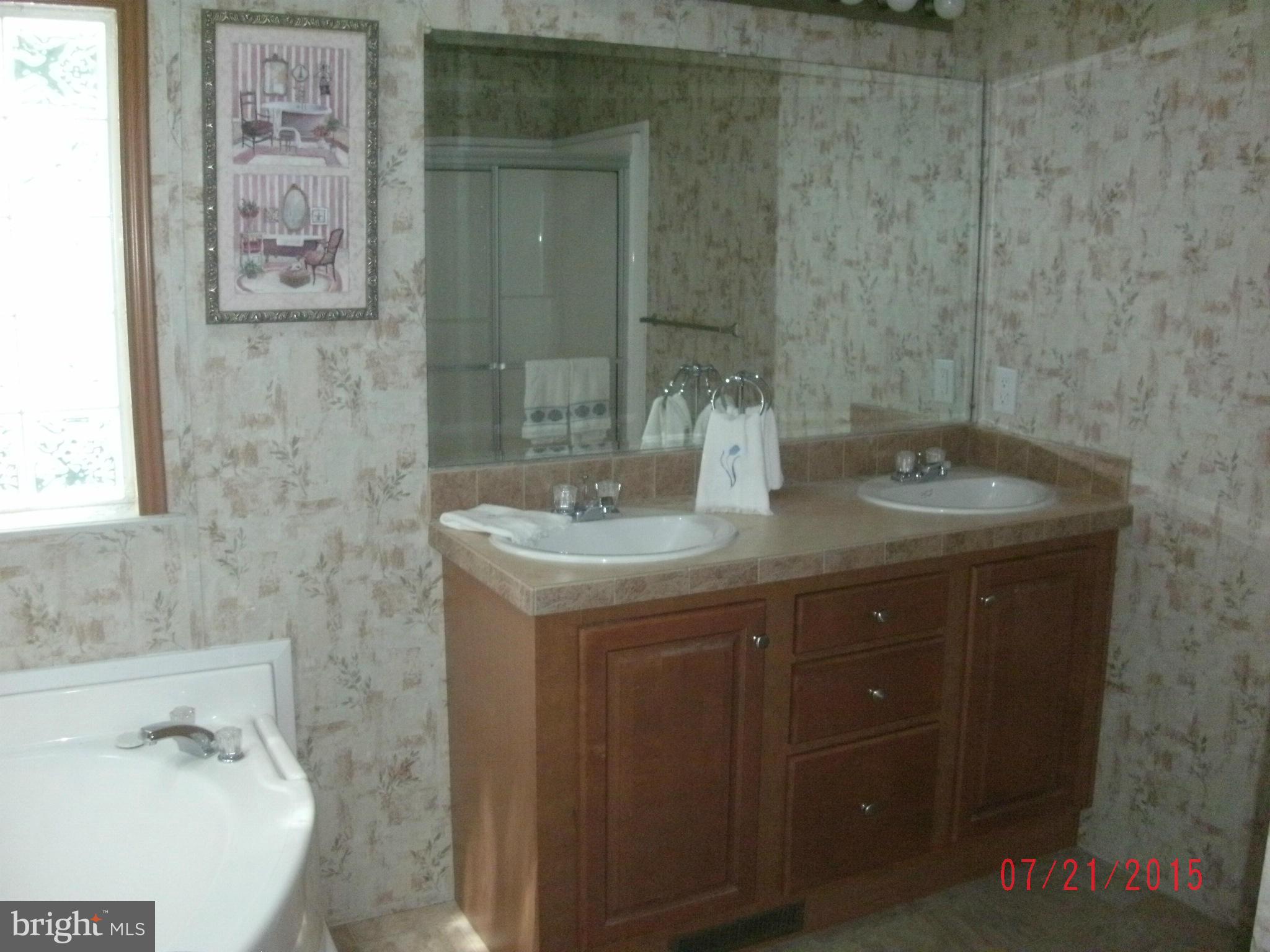 3516 Wagon Train Road Middle River, MD 21220 - Photo 24 of 28 Bath (Master)