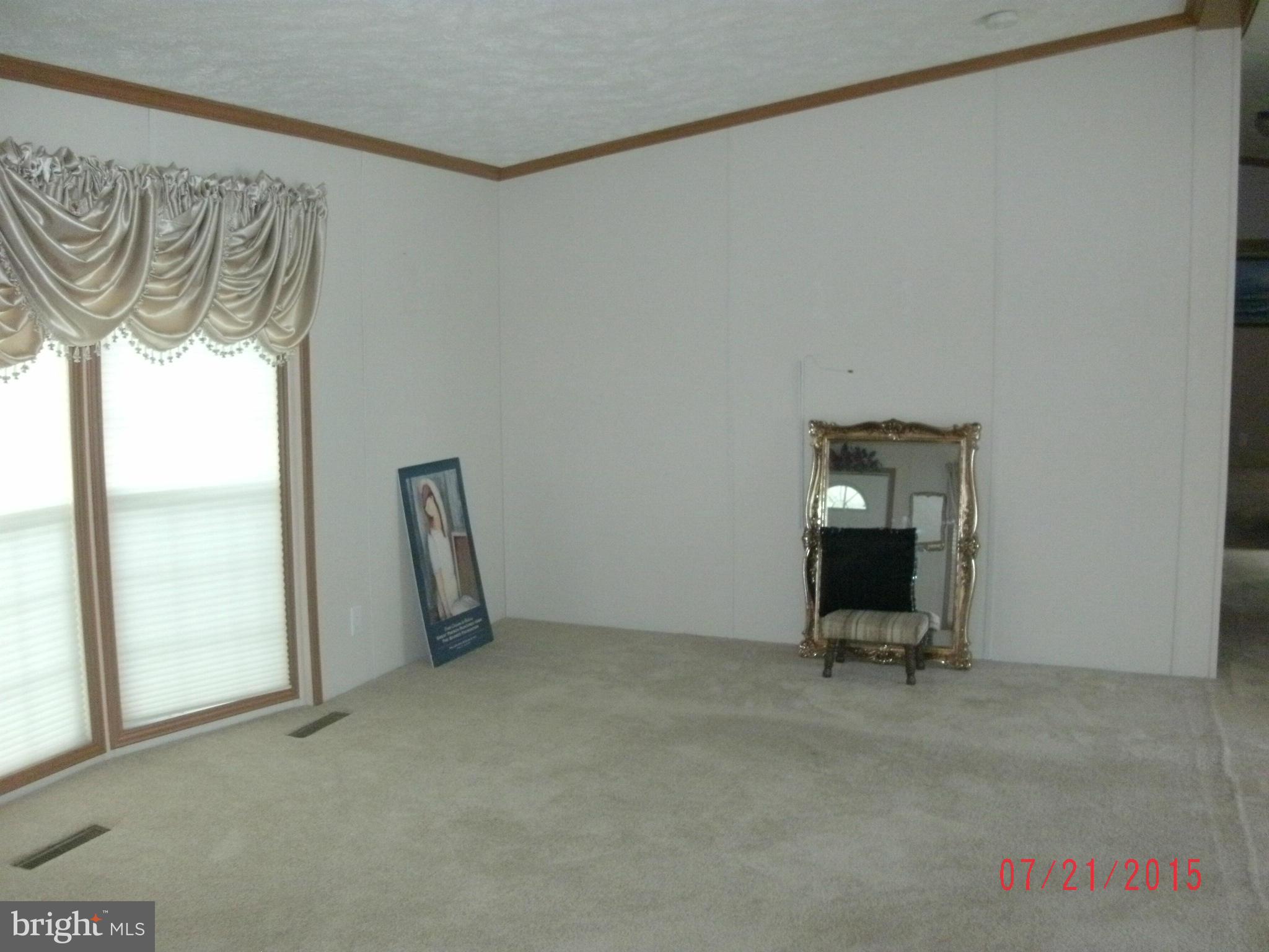 3516 Wagon Train Road Middle River, MD 21220 - Photo 7 of 28 Living Room