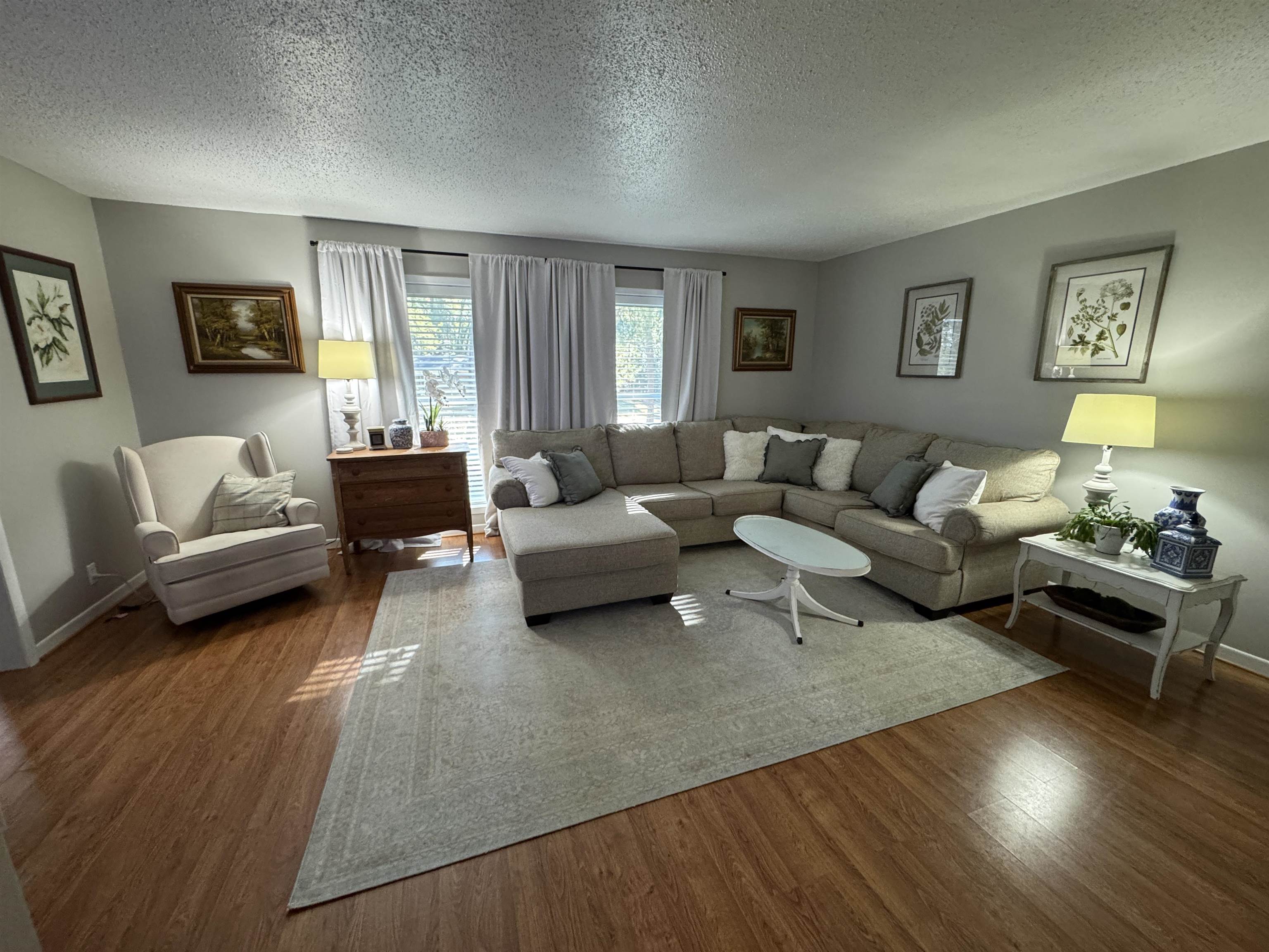 440 Dogwood Drive Jackson, AL 36545 - Photo 8 of 37 Living Room