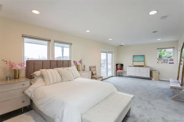 $849,999 | 271 Arthur Street, Freeport, NY 11520