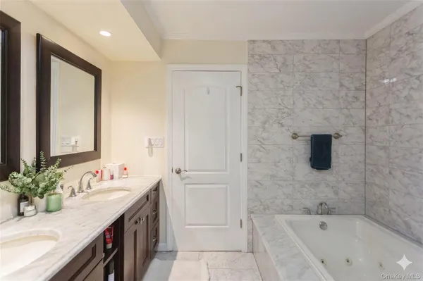 $849,999 | 271 Arthur Street, Freeport, NY 11520