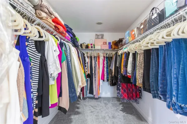 $849,999 | 271 Arthur Street, Freeport, NY 11520