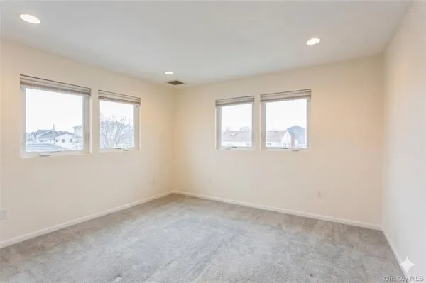 $849,999 | 271 Arthur Street, Freeport, NY 11520