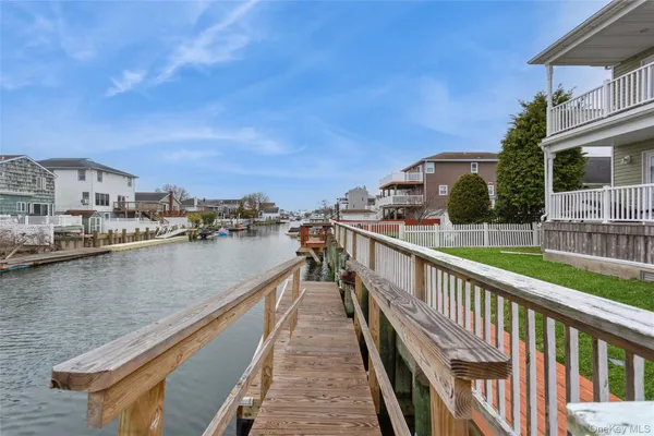 $849,999 | 271 Arthur Street, Freeport, NY 11520