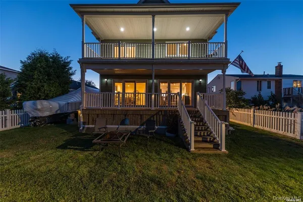 $849,999 | 271 Arthur Street, Freeport, NY 11520