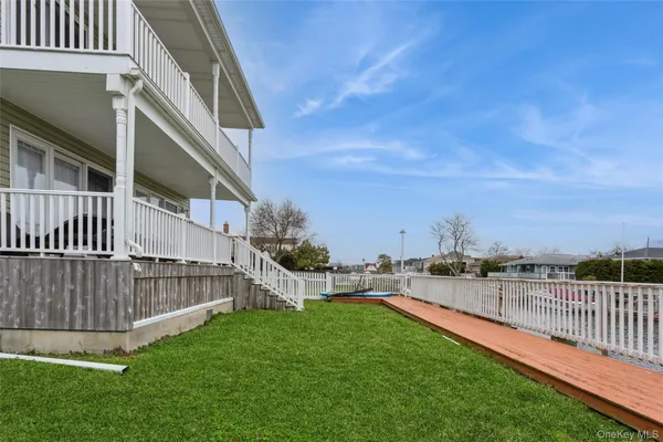 $849,999 | 271 Arthur Street, Freeport, NY 11520