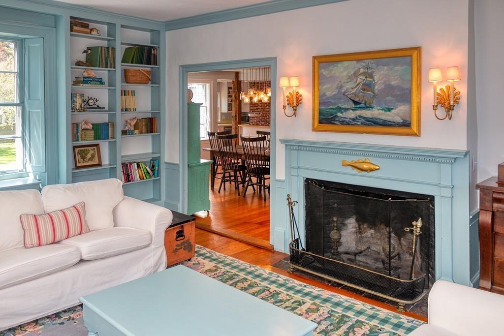 25 Circle Street Marblehead, MA 01945 - Photo 4 of 10