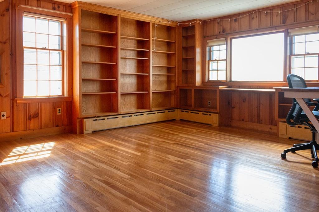 25 Circle Street Marblehead, MA 01945 - Photo 6 of 10