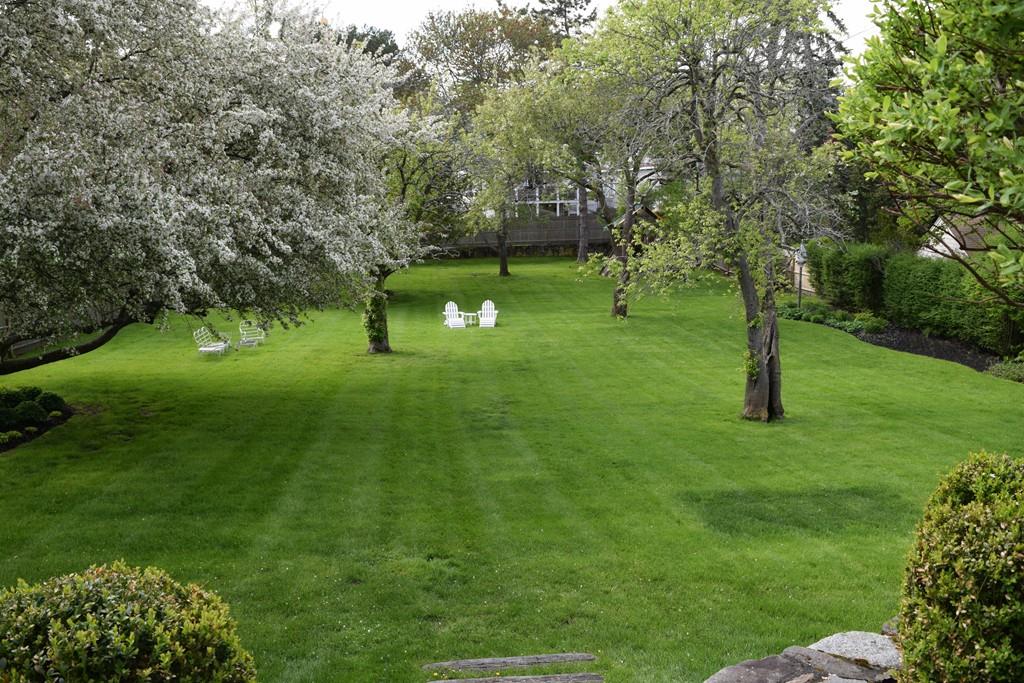 25 Circle Street Marblehead, MA 01945 - Photo 9 of 10