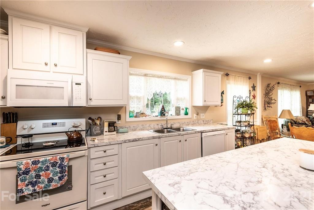 4073 Doe Ridge Place Lenoir, NC 28645 - Photo 24 of 47 Gallery Image 24