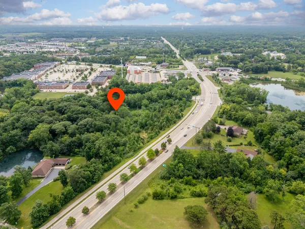 $250,000 | 21031 North Quentin Road, Barrington, IL 60010