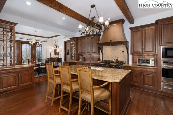 $16,750,000 | 733 Dogwood Lane, Lenoir, NC 28645