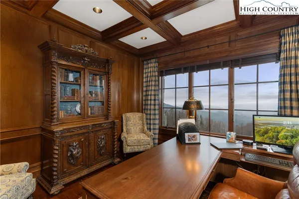 $16,750,000 | 733 Dogwood Lane, Lenoir, NC 28645