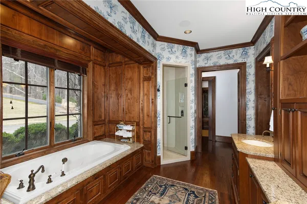 $16,750,000 | 733 Dogwood Lane, Lenoir, NC 28645