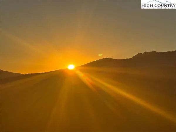 $16,750,000 | 733 Dogwood Lane, Lenoir, NC 28645