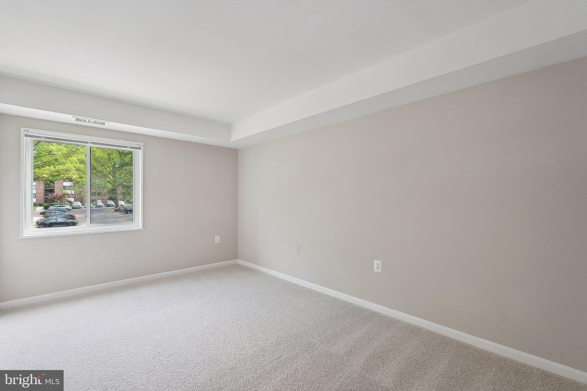 1531 Northgate Square, Unit 12B Reston, VA 20190 - Photo 20 of 34 an empty room with windows