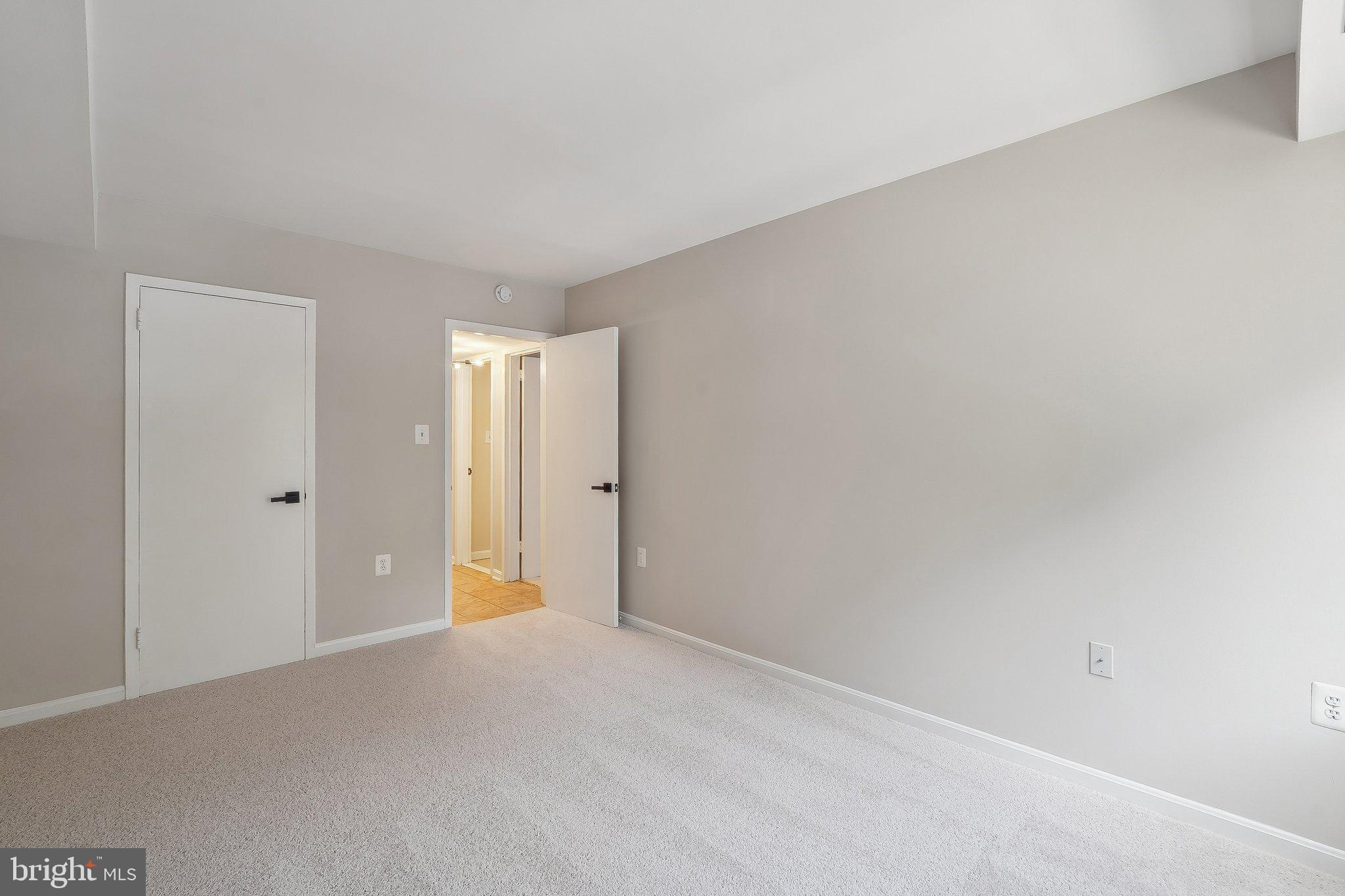 1531 Northgate Square, Unit 12B Reston, VA 20190 - Photo 22 of 34 a view of an empty room