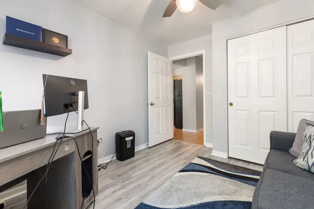 $1,950 | 22 Tyler Court, Unit A, Streamwood, IL 60107