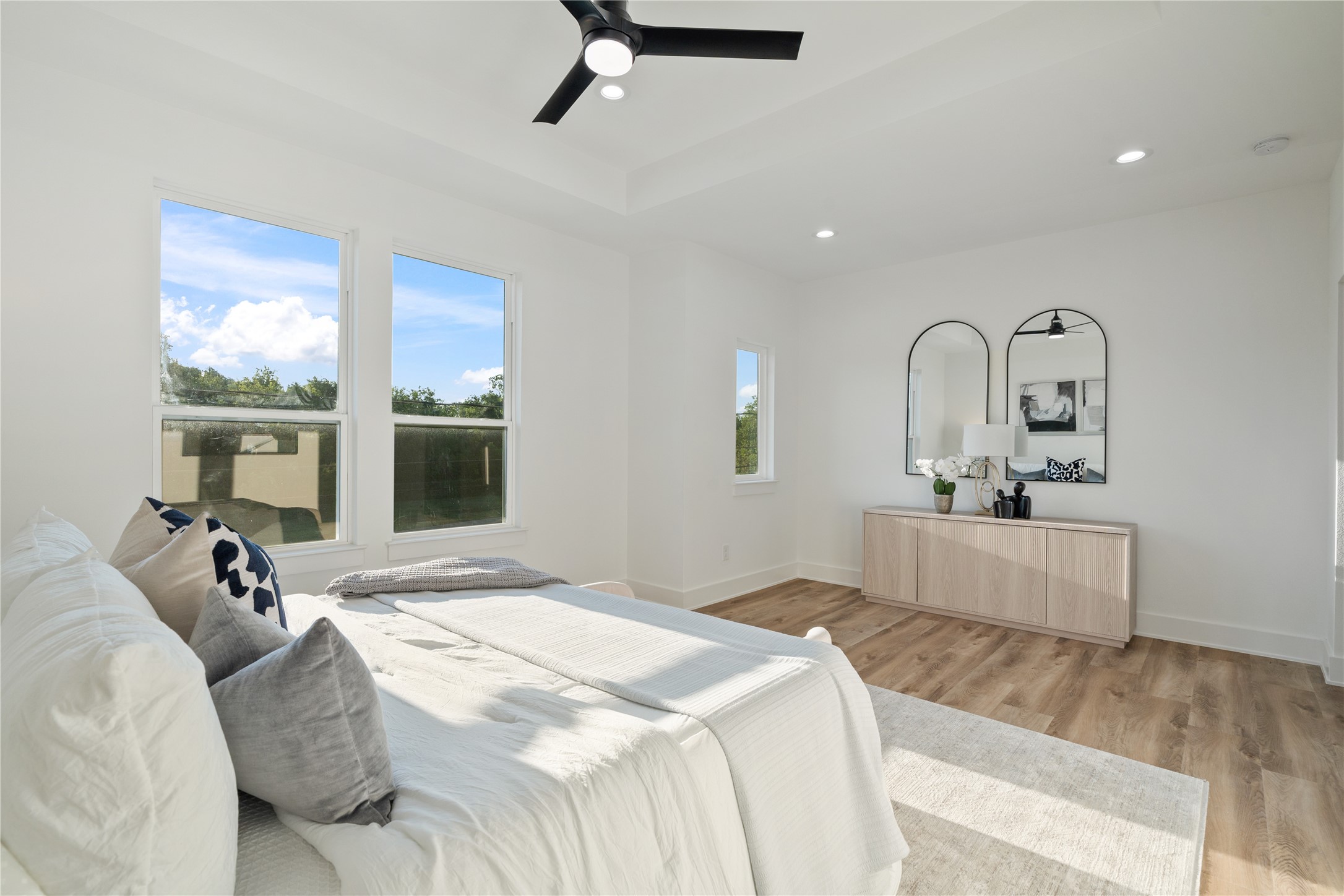 9003 Comal Street Houston, TX 77051 - Photo 23 of 36 Enjoy stunning sunset views behind the beautiful tree line from the nearby park, just steps from your home. The natural scenery adds a peaceful, picturesque backdrop to your everyday life. It’s the perfect setting for evening walks, relaxation, or simply taking in the beauty of your surroundings.