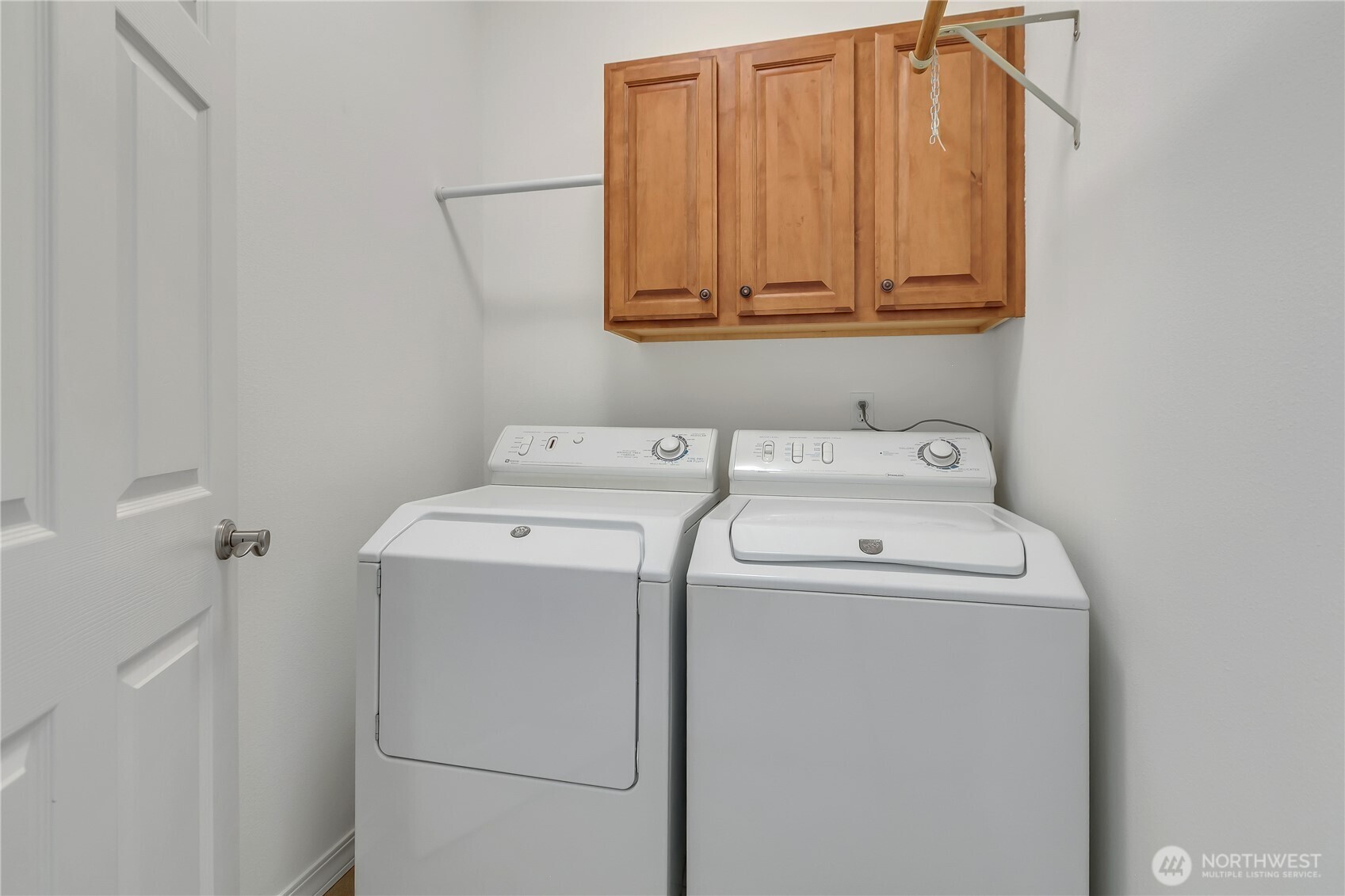 4961 Spokane Street Northeast Lacey, WA 98516 - Photo 21 of 38 a utility room with dryer and washer