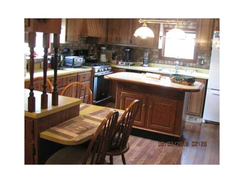 3303 Heights Road Aliquippa, PA 15001 - Photo 12 of 21 Cafeteria/Kitchen.