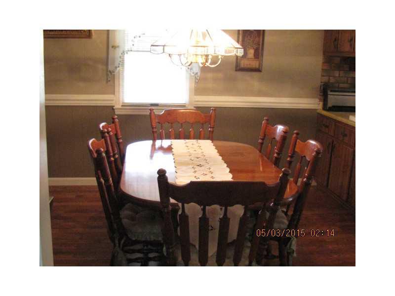 3303 Heights Road Aliquippa, PA 15001 - Photo 8 of 21 Dining Room.
