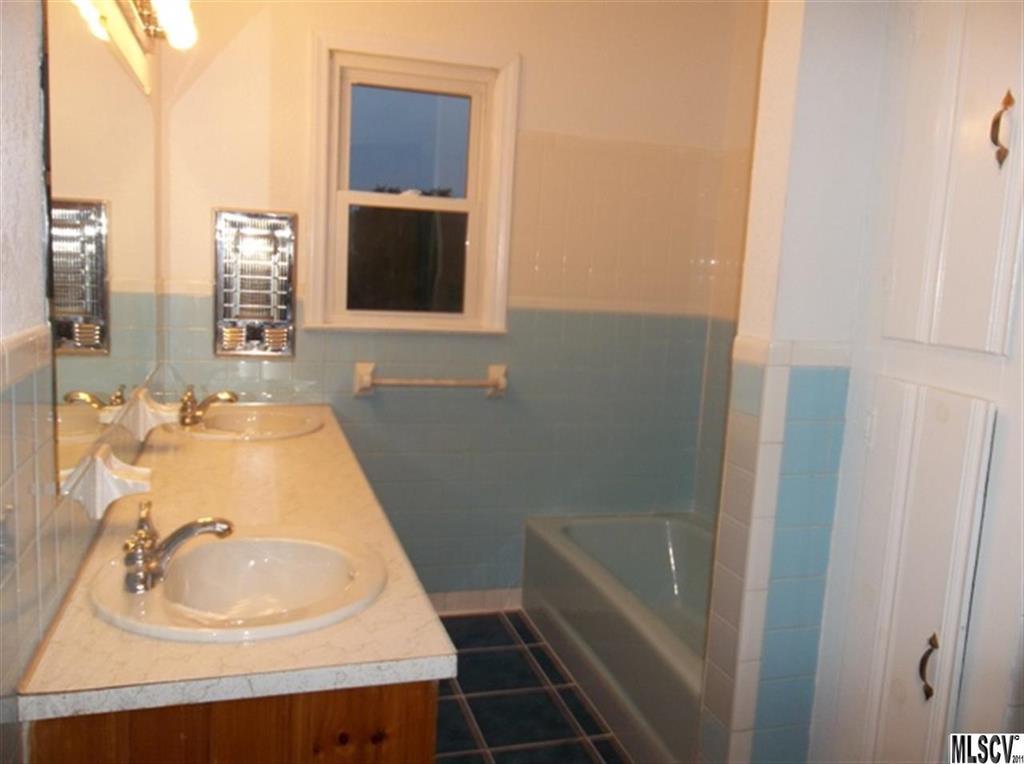 1811 Union Grove Road Lenoir, NC 28645 - Photo 6 of 25 Gallery Image 6