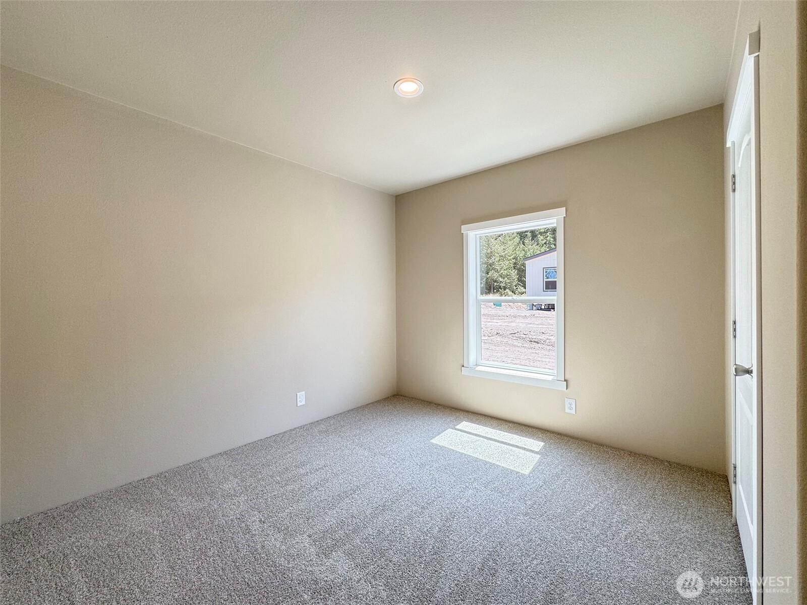 41 Butterfly Lane Pacific Beach, WA 98571 - Photo 30 of 37 an empty room with windows